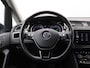 Volkswagen Touran 1.4 TSI Comfortline Business 150PK DSG Trekhaak, Navi, Side Assist, Elektr. Achterklep, Ergo comfort neersteek, Keyless, Adaptieve Cruise Controle, Stoelverwarming, 16" LM Velgen