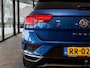Volkswagen T-Roc 1.0 TSI Style | Trekhaak | 1e Eigenaar | Origineel NL | Virtual Cockpit | LED Koplampen | Cruise Control Adaptief | Navigatie | Apple Carplay | Android Auto | Elektrische Kofferklep | Lichtmetalen Velgen | Two-Tone Metallic | Dakrails |