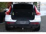 Volvo XC40 2.0 T4 AWD R-Design | Trekhaak | Stuur- en stoelverwarming | BLIS | Memory Seat | Adaptieve Cruise met Stuurhulp | Lava Orange interieur