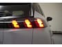 Peugeot e-2008 50 kWh GT 3-Fase [ Panorama Leder Navi Stoelverwarming ]