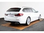 BMW 5-Serie Touring 530e Luxury Line - Trekhaak - Comforstoelen - Getinte Ruiten - High Beam Assistant - Hifi - Elektrisch verwarmde voorstoelen -