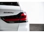 BMW 5-Serie Touring 530e Luxury Line - Trekhaak - Comforstoelen - Getinte Ruiten - High Beam Assistant - Hifi - Elektrisch verwarmde voorstoelen -