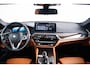 BMW 5-Serie Touring 530e Luxury Line - Trekhaak - Comforstoelen - Getinte Ruiten - High Beam Assistant - Hifi - Elektrisch verwarmde voorstoelen -