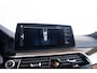 BMW 5-Serie Touring 530e Luxury Line - Trekhaak - Comforstoelen - Getinte Ruiten - High Beam Assistant - Hifi - Elektrisch verwarmde voorstoelen -