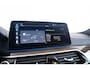 BMW 5-Serie Touring 530e Luxury Line - Trekhaak - Comforstoelen - Getinte Ruiten - High Beam Assistant - Hifi - Elektrisch verwarmde voorstoelen -