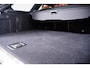 BMW 5-Serie Touring 530e Luxury Line - Trekhaak - Comforstoelen - Getinte Ruiten - High Beam Assistant - Hifi - Elektrisch verwarmde voorstoelen -