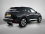 Peugeot 2008 SUV Allure 130pk | Navigatie | Achteruitrijcamera | 3D Cockpit | Climate Control | Cruise Control | Parkeersensoren | Keyless start | Bluetooth | Apple CarPlay / Android Auto | DAB+ radio | Elektrisch inklapbare spiegels | Donker getint glas | Trekhaak | 17" lichtmetalen velgen |