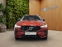 Volvo XC60 2.0 T6 Plug-in hybrid AWD Plus Dark | Trekhaak | 360 Camera | Panoramadak | Memory | Pilot Assist