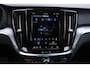 Volvo V60 2.0 B3 Core | Adaptive Cruise | BLIS | Stoelverwarming V/A | Stuurwielverwarming | Google Maps Navi | 17 inch