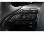 Toyota Yaris Cross 1.5 Hybrid 115 Dynamic | Dodehoek detectie | Stoel-/stuurverwarming | Parkeersensoren voor/achter | Apple Carplay / Android Auto | 17 inch