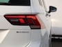 Volkswagen Tiguan 1.4 TSI eHybrid R-Line 245 PK DSG | Navigatie | Adaptieve cruise control | Digitale cockpit | Stoel en stuurverwarming | Electrische achterklep | Side assist | Led plus | Camera | Electrische trekhaak