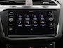 Volkswagen Tiguan 1.4 TSI eHybrid R-Line 245 PK DSG | Navigatie | Adaptieve cruise control | Digitale cockpit | Stoel en stuurverwarming | Electrische achterklep | Side assist | Led plus | Camera | Electrische trekhaak