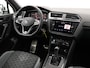 Volkswagen Tiguan 1.4 TSI eHybrid R-Line 245 PK DSG | Navigatie | Adaptieve cruise control | Digitale cockpit | Stoel en stuurverwarming | Electrische achterklep | Side assist | Led plus | Camera | Electrische trekhaak