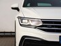 Volkswagen Tiguan 1.4 TSI eHybrid R-Line 245 PK DSG | Navigatie | Adaptieve cruise control | Digitale cockpit | Stoel en stuurverwarming | Electrische achterklep | Side assist | Led plus | Camera | Electrische trekhaak