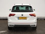 Volkswagen Tiguan 1.4 TSI eHybrid R-Line 245 PK DSG | Navigatie | Adaptieve cruise control | Digitale cockpit | Stoel en stuurverwarming | Electrische achterklep | Side assist | Led plus | Camera | Electrische trekhaak