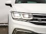 Volkswagen Tiguan 1.4 TSI eHybrid R-Line 245 PK DSG | Navigatie | Adaptieve cruise control | Digitale cockpit | Stoel en stuurverwarming | Electrische achterklep | Side assist | Led plus | Camera | Electrische trekhaak