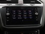 Volkswagen Tiguan 1.4 TSI eHybrid R-Line 245 PK DSG | Navigatie | Adaptieve cruise control | Digitale cockpit | Stoel en stuurverwarming | Electrische achterklep | Side assist | Led plus | Camera | Electrische trekhaak