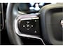 Volvo XC40 Volvo XC40 1.5 T5 Plug-in Hybrid 193kW/262pk DCT7 Ultimate Bright PANORAMADAK + HARMAN/KARDON + ADAPT.CRUISE + PILOT ASSIST + NAVI SENSUS + BLIS + LANE ASSIST + EL.STOELEN + STOEL-&STUURVERWARMING + 360 CAMERA + KEYLESS + PARKSENSOREN V&A + 19” LM-VELGEN!