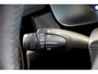 Volvo XC40 Volvo XC40 1.5 T5 Plug-in Hybrid 193kW/262pk DCT7 Ultimate Bright PANORAMADAK + HARMAN/KARDON + ADAPT.CRUISE + PILOT ASSIST + NAVI SENSUS + BLIS + LANE ASSIST + EL.STOELEN + STOEL-&STUURVERWARMING + 360 CAMERA + KEYLESS + PARKSENSOREN V&A + 19” LM-VELGEN!