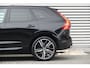 Volvo XC60 2.0 T8 Plug-in hybrid AWD R-Design | Pano | Luchtvering | Massage | ACC | Trekhaak | Ventilatie | H&K | Memory |