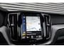 Volvo XC60 2.0 T8 Plug-in hybrid AWD R-Design | Pano | Luchtvering | Massage | ACC | Trekhaak | Ventilatie | H&K | Memory |