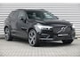 Volvo XC60 2.0 T8 Plug-in hybrid AWD R-Design | Pano | Luchtvering | Massage | ACC | Trekhaak | Ventilatie | H&K | Memory |