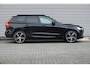 Volvo XC60 2.0 T8 Plug-in hybrid AWD R-Design | Pano | Luchtvering | Massage | ACC | Trekhaak | Ventilatie | H&K | Memory |