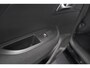 Peugeot 2008 PureTech 130 Active Pack | Trekhaak | Camera | Navigatie | Parkeersensoren | Apple Carplay