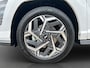 Hyundai Kona 1.6 GDI 141pk HEV N-Line Sky | Premium audio | 360 camera | Bestuurdersstoel met geheugen | Adaptive cruise control | Dodehoek detectie | Full LED koplampen | Schuif-kanteldak | Stoelverwarming | Stoelventilatie | Stuurverwarming