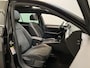 Volkswagen Passat Variant 1.5 TSI 150pk DSG R-Line Business + Panoramadak Stoelverwarming Navigatie