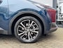 Toyota C-HR 2.0 Plug-in Hybrid 220 Executive NAVI BLIND-SPOT KEYLESS APPLE/ANDROID PARK-SENSOREN ELEK-ACHTERKLEP LM-VELGEN AD-CRUISE