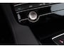 Jaguar F-Pace 2.0t AWD Premium Edition Aut. | Panorama | Alcantara Hemel | Meridian Sound | Jaguar Approved | Stoelverwarming |