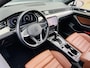 Volkswagen Passat VARIANT 1.5 TSI R-LINE BUSINESS+ I TREKHAAK I AUTOMAAT I LEDEREN BEKLEDING I STOELVERWARMING