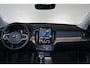 Volvo XC90 T8 Recharge AWD Ultra Dark - Panorama/schuifdak - IntelliSafe Assist & Surround - 360º Camera - Harman/Kardon audio - Adaptieve LED koplampen - Verwarmde voorstoelen, stuur & achterbank - Parkeersensoren voor & achter - Elektr. bedienb. voorstoelen met geheugen - Head up display - Draadloze tel. lader - Extra getint glas - Elektr. inklapbare trekhaak - 21' LMV
