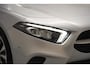 Mercedes-Benz A-klasse 180 Business Solution Aut. [ Widescreen Navi Stoelverwarming ]