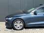 Volvo V60 2.0 B3 Business | Panoramadak | Trekhaak | Adaptieve Cruise control | Camera | Parkeersensoren voor en achter | Apple Carplay/Android auto |