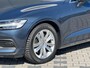 Volvo V60 2.0 B3 Business | Panoramadak | Trekhaak | Adaptieve Cruise control | Camera | Parkeersensoren voor en achter | Apple Carplay/Android auto |
