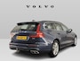 Volvo V60 2.0 B3 Momentum Business | Panoramadak | Trekhaak | Adaptieve Cruise control | Camera | Parkeersensoren voor en achter | Apple Carplay/Android auto |