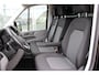 Volkswagen Crafter 35 2.0 TDI L3H3 Exclusive | 140 pk | Automaat | Trekhaak | Navi | Travel Assist | Airco | Betonplex Laadvloer | LED Koplampen | Spoilers