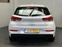 Hyundai i30 1.0 T-GDi MHEV COMFORT AUTOMAAT ACHTERUIT RIJ CAMERA APPLE CARPLAY NAVIGATIE LM 16 INCH CLIMA SCHAKELFLIPPERS  STUURBEDIENING, STOELVERWARMING ZEER MOOI !!