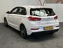 Hyundai i30 1.0 T-GDi MHEV COMFORT AUTOMAAT CRUISE CONTROL AIRCO ACHTERUITRIJCAMERA APPLE CARPLAY/ANDROID NAVIGATIE 16" LICHTMETALEN VELGEN ZEER MOOI !! 3010 DEK