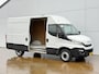 IVECO Daily 35S14 2.3 L2H2 140pk Cruise Control Climate Control 3.5t Trekhaak Lucht geveerde stoel