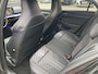 Volkswagen Golf 1.5 eTSI 150pk DSG R-Line Edition · Panoramadak · IQ Led  · Camera + Parkeersensoren · Garantie t/m december 2026