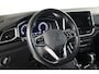 Volkswagen T-Roc 1.5 TSI R-Line Business+ Climate | Full LED | Wireless Carplay | Elek. achterklep.