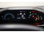 Peugeot e-2008 EV Active Pack 50kWh 3 fase [ LED Navi Stoelverwarming ]