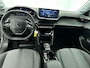Peugeot 208 Allure Hybrid 110pk Automaat | Navigatie | Camera v+a | Climate Control | Adaptieve Cruise Control | Parkeersensoren v+a | Dodehoeksensor | Armsteun | Digitaal instrumentenpaneel | Draadloze Apple Carplay / Android Auto | DAB+ radio | Led koplampen | Donker getint glas | 16" lichtmetalen velgen |