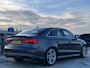 Audi A3 Limousine 1.5 TFSI CoD Sport S Line Edition / Navigatie / Climate controle / Parkeersensoren V+A / Lichtmetaal 18 inch / **