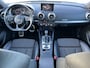 Audi A3 Limousine 1.5 TFSI CoD Sport S Line Edition / Navigatie / Climate controle / Parkeersensoren V+A / Lichtmetaal 18 inch / **