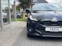 Toyota Yaris 1.5 Hybrid Dynamic Plus | Stoel + Stuurverwarming, Lichtmetalen velgen, Keyless, Licht + Regensensor, Startknop
