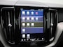 Volvo XC60 2.0 T8 Plug-in hybrid AWD Plus Dark | Panoramadak | Automaat | Apple Carplay / Android Auto | Stoel-stuurverwarming | Virtual Cockpit | Camera | Climate Control | Leder | Elektrisch Verstelbare Stoelen | Elektrische Achterklep | Lichtmetalen Velgen |